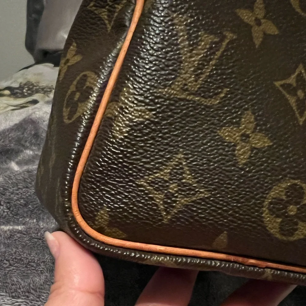 Louis Vuitton Speedy 25 *USED* - Picture 10 of 15